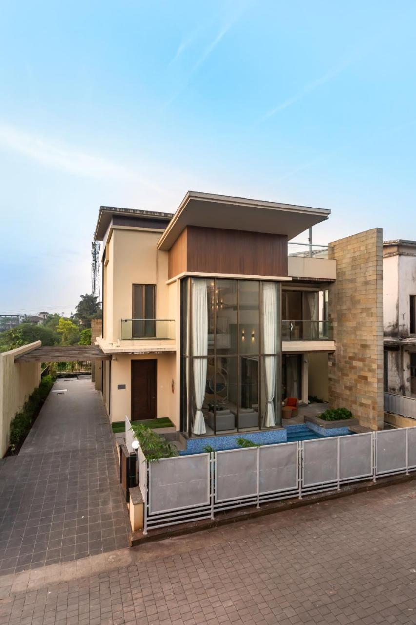 Saffronstays Aspen, Lonavala - Luxury Pool Villa With Games And Tv Room Near Bhushi Dam מראה חיצוני תמונה