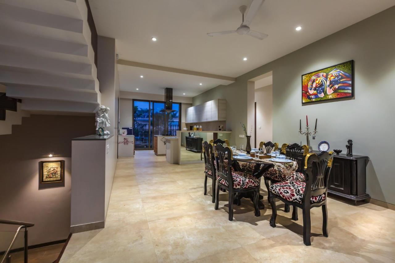 Saffronstays Aspen, Lonavala - Luxury Pool Villa With Games And Tv Room Near Bhushi Dam מראה חיצוני תמונה